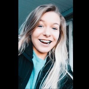 Meet your Posher, Natalie